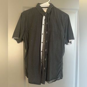 Men’s medium button down short sleeve